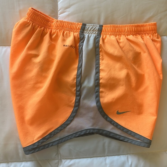 Nike Dri-Fit running shorts - Picture 7 of 8